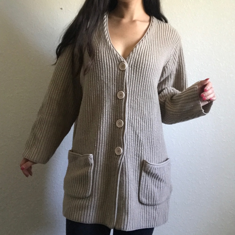 Ribbed knit vintage look sweater